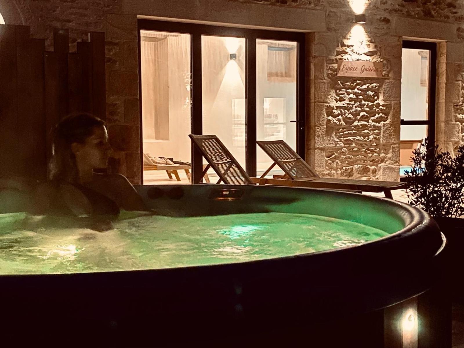 Le Domaine De Soani - Piscine Interieure, Jacuzzis & Sauna Adult Only Saint-Évarzec Esterno foto